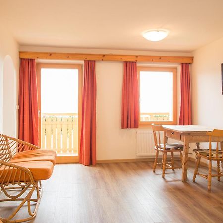 Zolerhof Apartment Велтурно Екстериор снимка