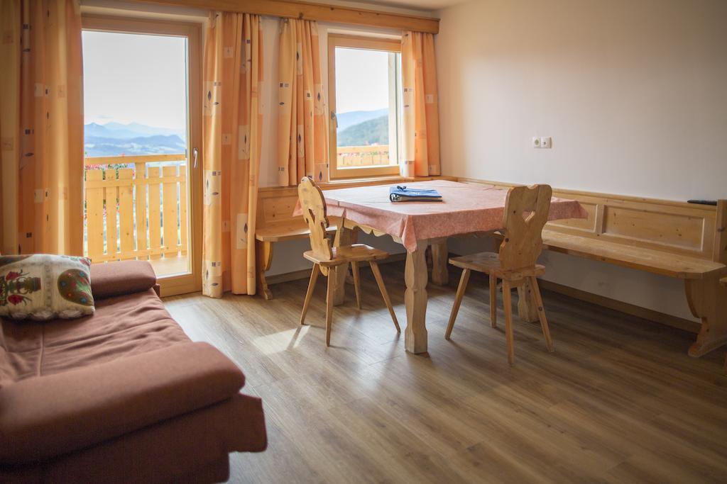 Zolerhof Apartment Велтурно Екстериор снимка