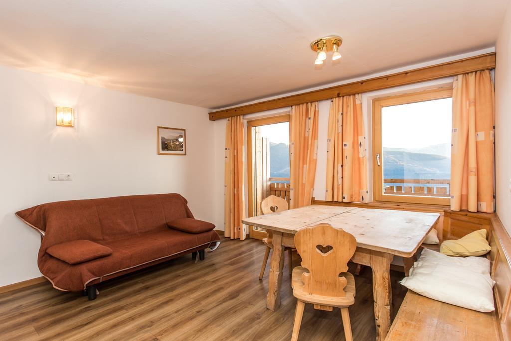 Zolerhof Apartment Велтурно Екстериор снимка