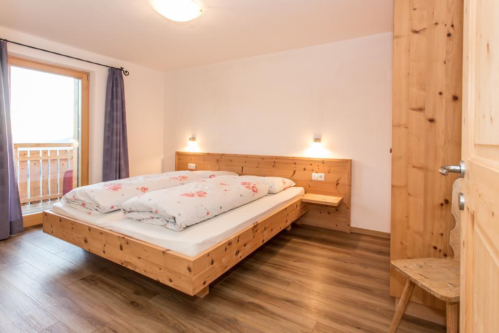 Zolerhof Apartment Велтурно Екстериор снимка