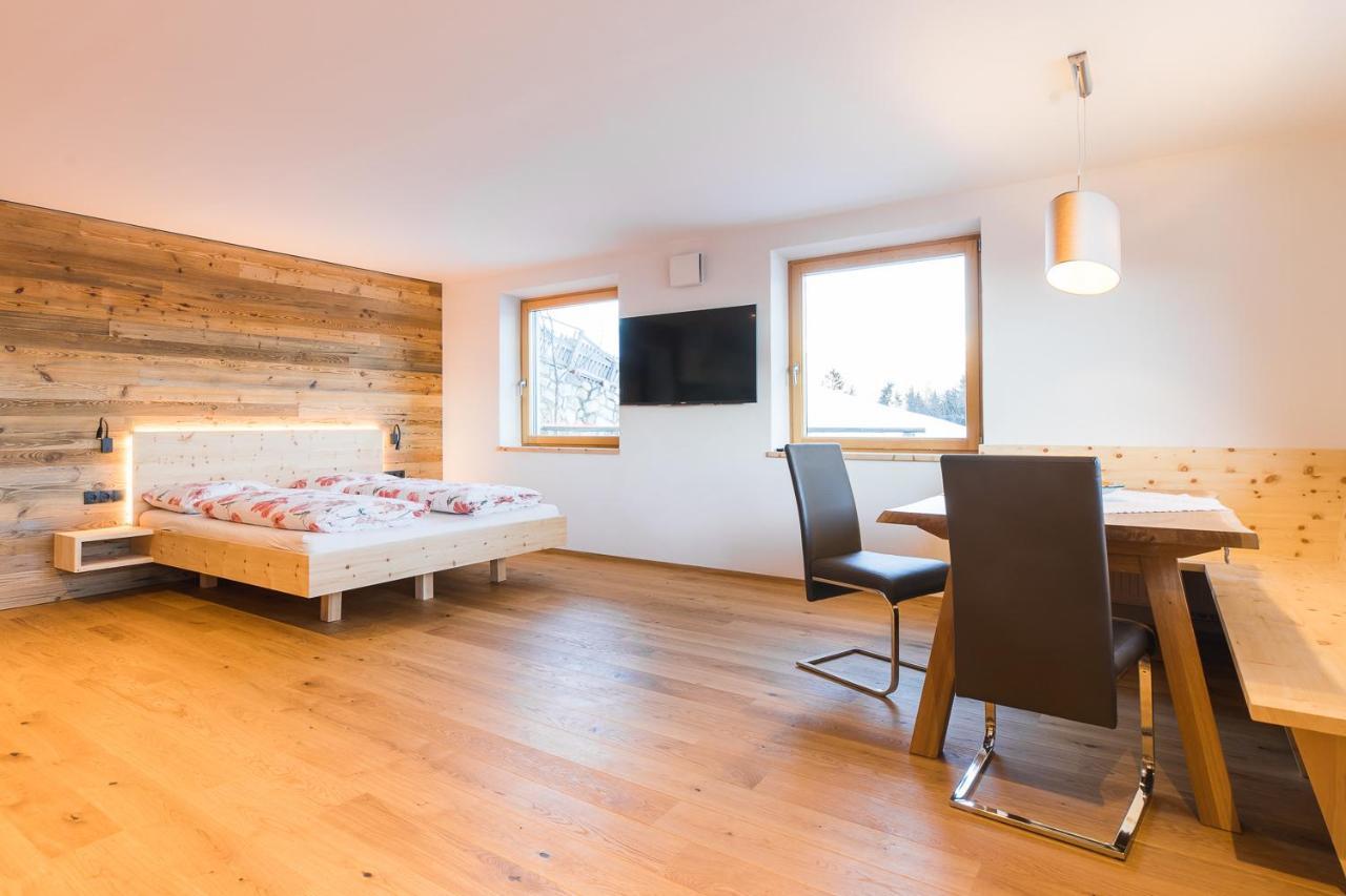 Zolerhof Apartment Велтурно Екстериор снимка